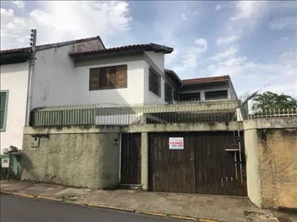 Casa para venda em Centro