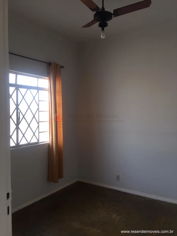 Foto 8 de 15 - Casa para venda em Vila Moderna