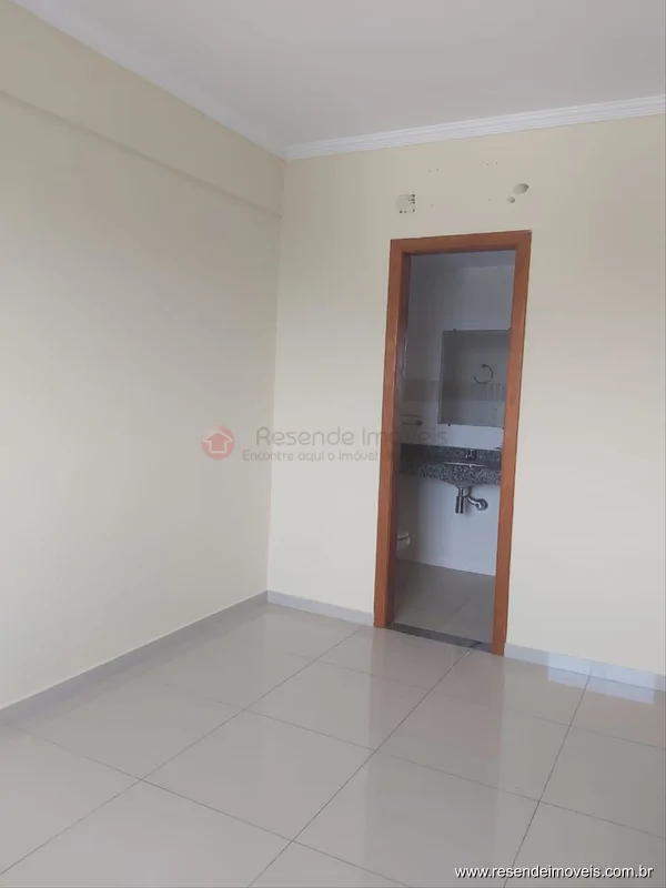 Foto 12 de 15 - Apartamento para venda em Morada do Castelo