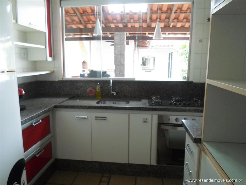 Foto 1 de 12 - Casa para aluguel em Jardim Brasília