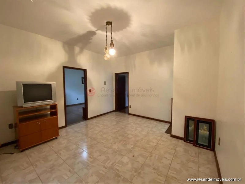 Foto 11 de 20 - Casa para aluguel em Montese