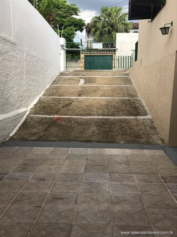 Foto 1 de 36 - Casa para venda em Montese