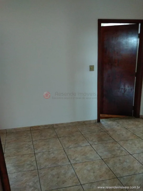 Foto 33 de 36 - Casa para venda em Montese