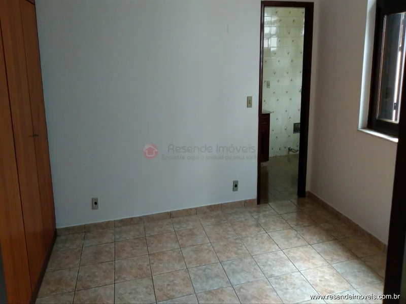 Foto 2 de 36 - Casa para venda em Montese