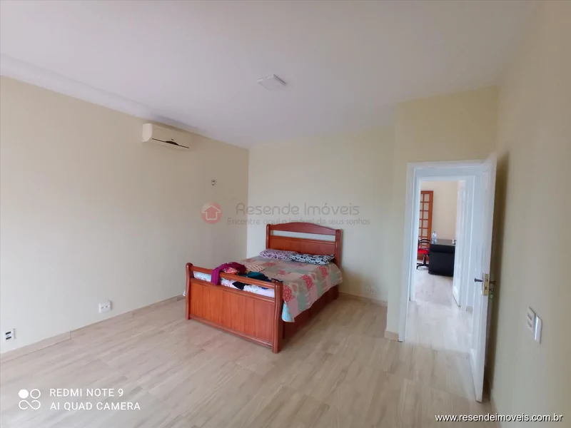 Foto 10 de 20 - Casa para venda em Vila Adelaide