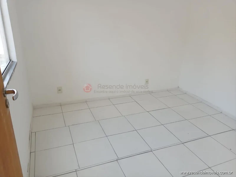 Foto 15 de 24 - Casa para venda em Monet