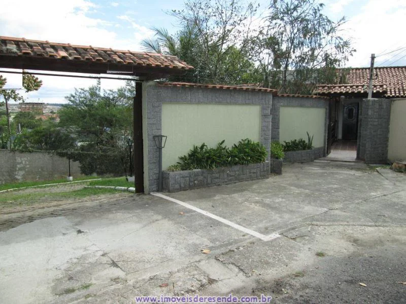 Foto 1 de 24 - Casa para aluguel em Jardim Brasília II