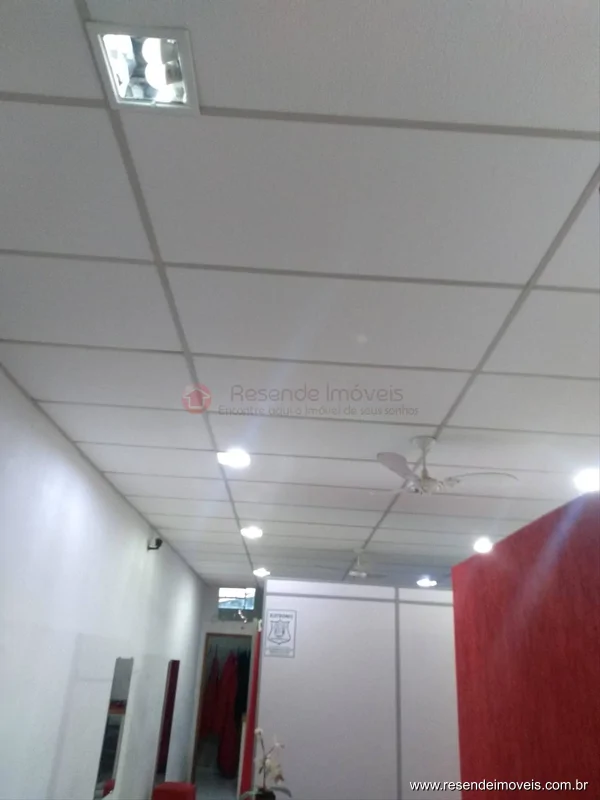 Foto 2 de 2 - Loja para venda em Vila Julieta