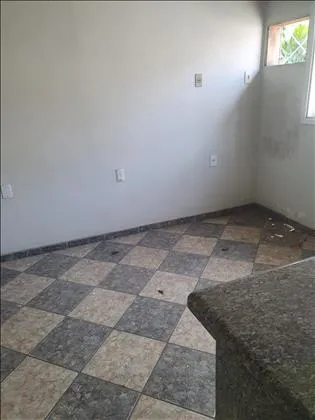 Casa comercial para aluguel em Centro
