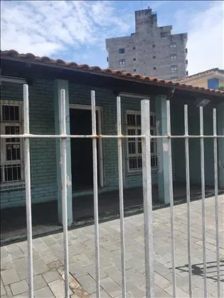 Casa comercial para aluguel em Centro