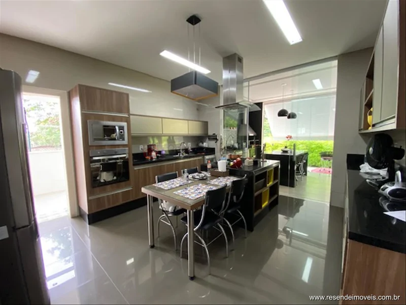 Foto 6 de 20 - Casa em condomínio para venda em Jardim Brasília