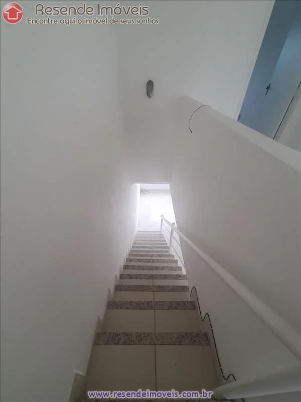 Foto 1 de 14 - Casa para aluguel em Vila Adelaide