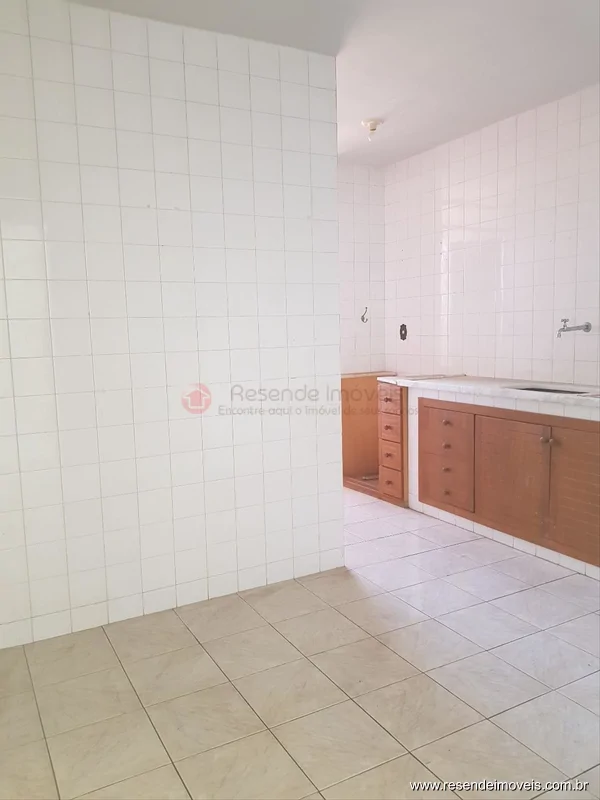 Foto 4 de 14 - Apartamento para venda e aluguel em Comercial