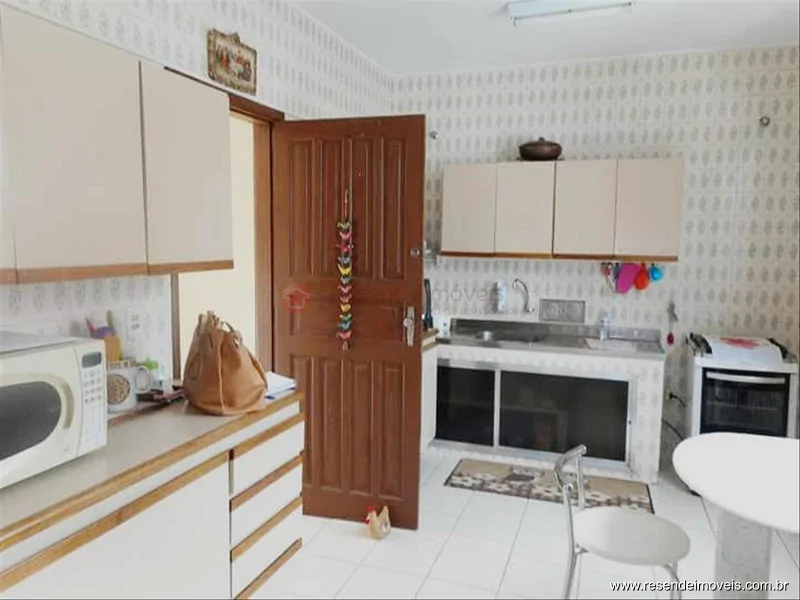 Foto 12 de 21 - Casa para venda em Jardim Tropical