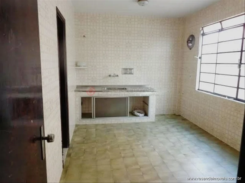 Foto 11 de 21 - Casa para venda em Jardim Tropical