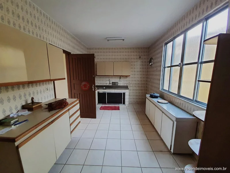 Foto 10 de 21 - Casa para venda em Jardim Tropical