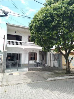 Casa para venda em Vila Julieta