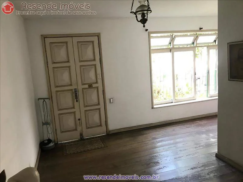 Foto 2 de 25 - Casa para venda e aluguel em Centro