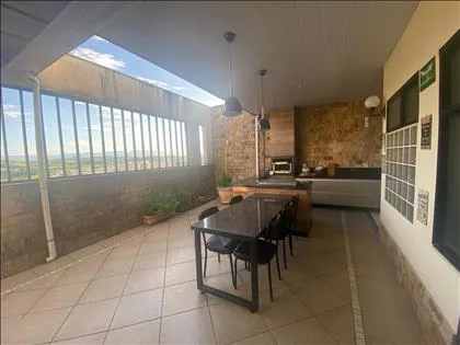 Cobertura para venda em Manejo