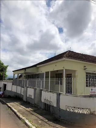 Casa para venda em Vila Moderna