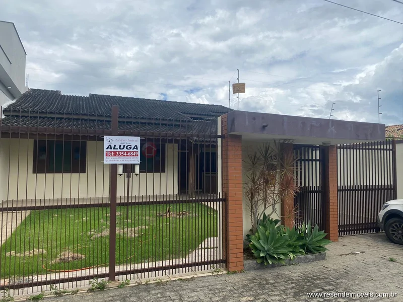 Foto 1 de 18 - Casa para aluguel em Morada da Colina