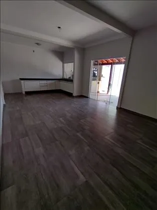 Casa para venda em Parque Ipiranga - Imobiliária Betty Imobiliária