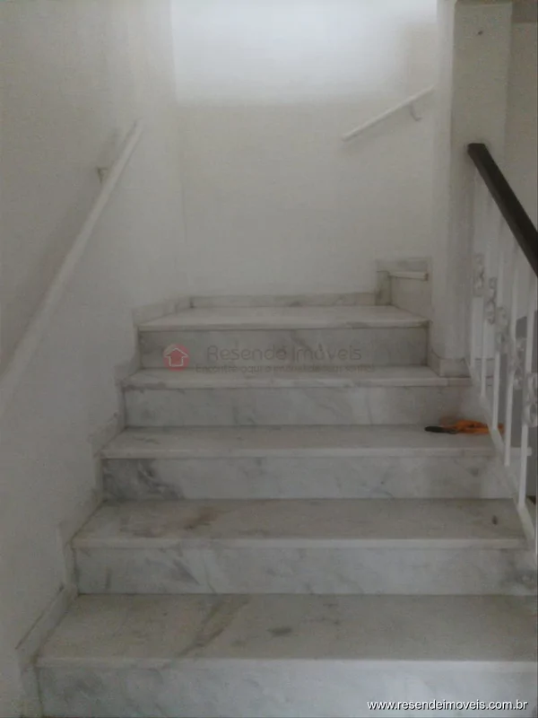 Foto 12 de 17 - Casa para aluguel em Jardim Tropical