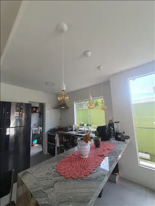 Casa para venda e aluguel em Monet