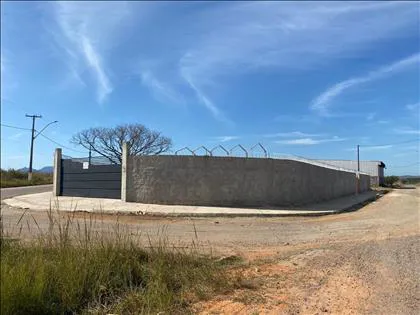 Galpão para aluguel em Fazenda da Barra - Imobiliária Roberta Imóveis
