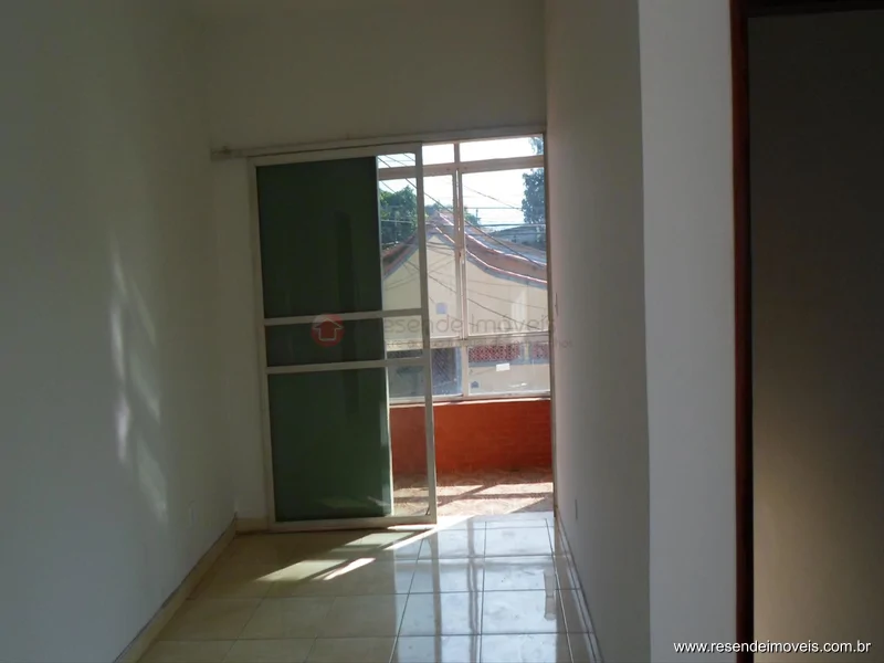 Foto 1 de 8 - Casa para aluguel em Vila Julieta