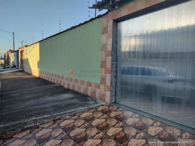 Foto 1 de 27 - Casa comercial para venda em Itapuca