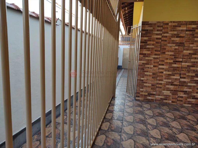 Foto 6 de 27 - Casa comercial para venda em Itapuca