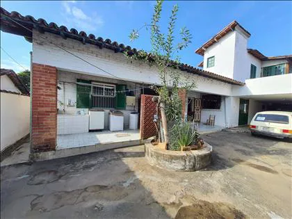 Casa para venda em Centro