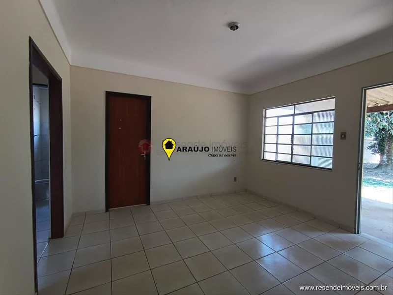 Foto 4 de 17 - Casa para venda em Parque Embaixador