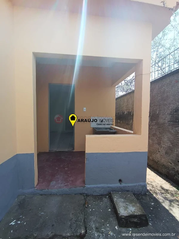 Foto 3 de 17 - Casa para venda em Parque Embaixador