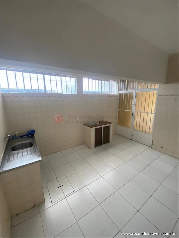 Foto 1 de 12 - Casa comercial para aluguel em Vila Julieta