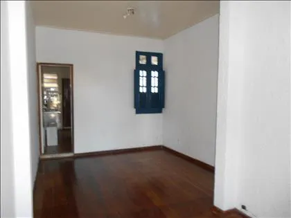 Casa para venda em Centro