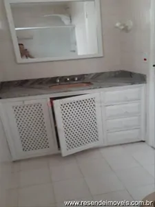 Apartamento para aluguel em Comercial