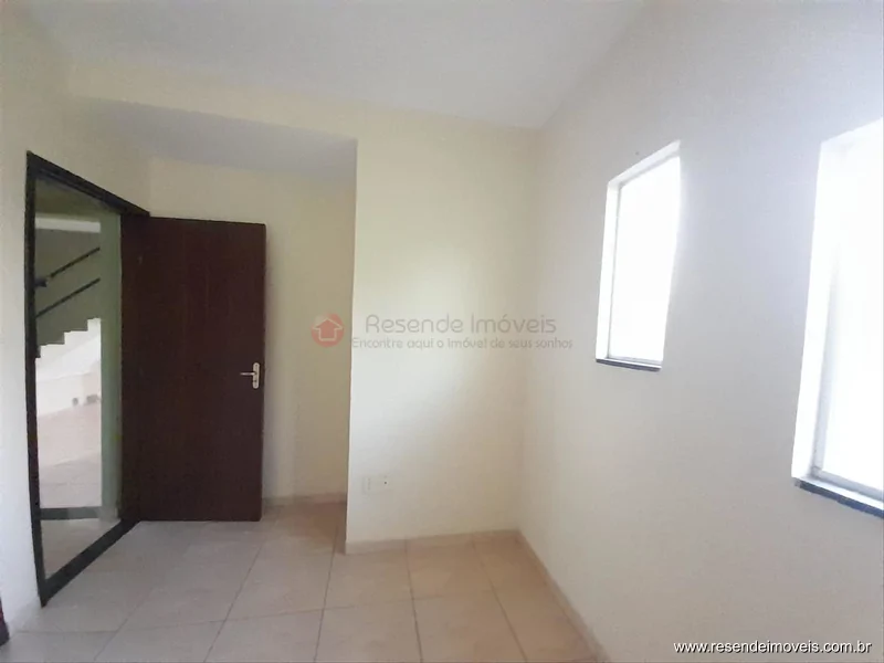 Foto 10 de 37 - Casa para venda e aluguel em Vila Santa Cecília