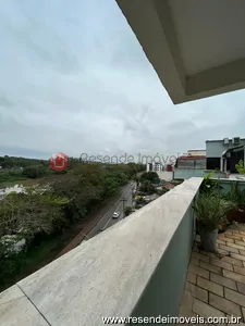 Cobertura à venda e para alugar em Comercial