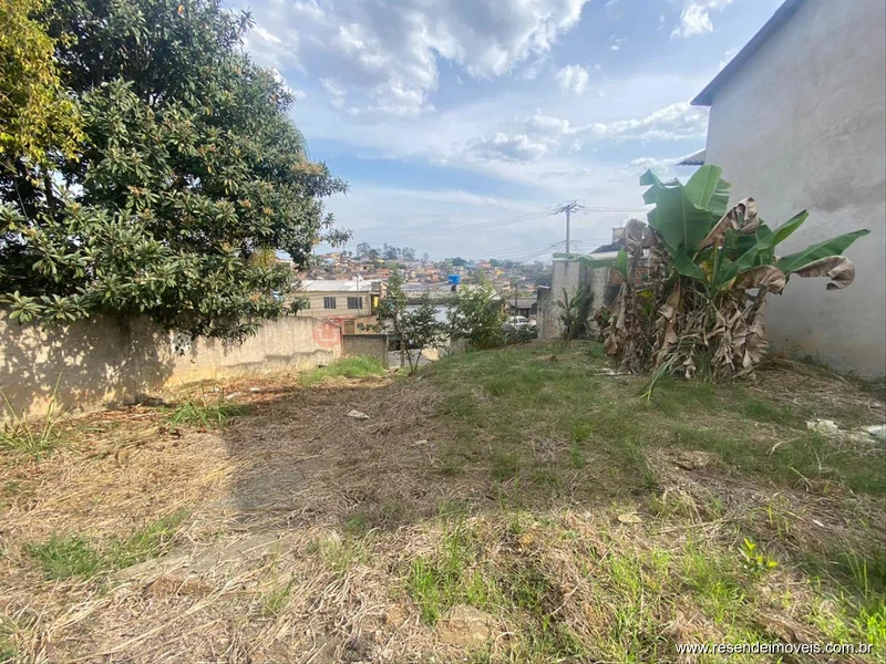 Foto 3 de 6 - Terreno para venda em Cabral