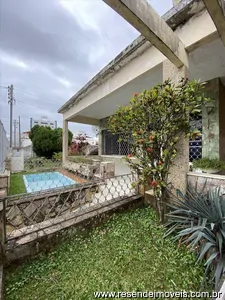 Casa para venda e aluguel em Vila Julieta