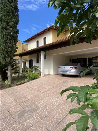 Casa para venda em Jardim Tropical