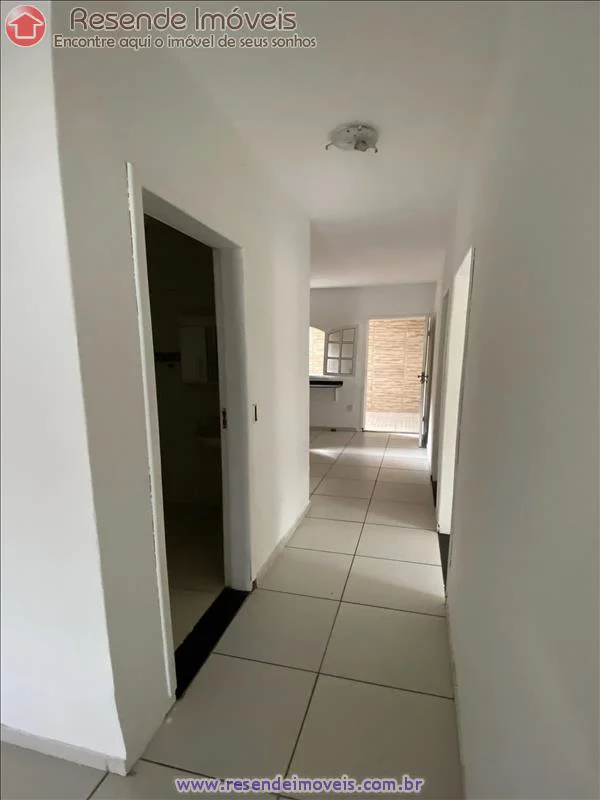 Foto 1 de 15 - Casa para aluguel em Fazenda da Barra II