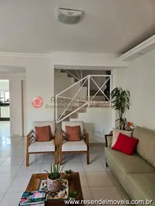 Casa em condomínio em Morada da Colina