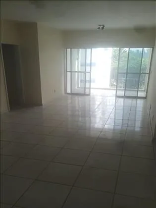 Apartamento para aluguel em Comercial