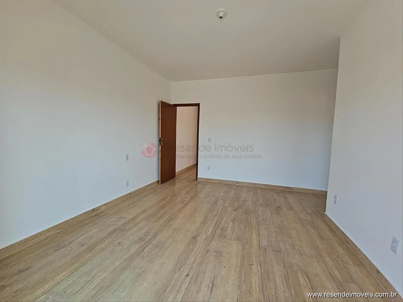 Foto 20 de 33 - Casa para venda em Morada da Montanha