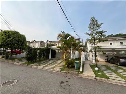 Casa em condomínio para venda em Morada da Colina