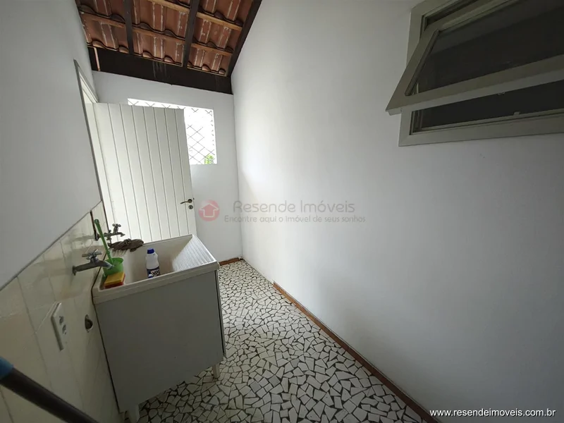 Foto 10 de 16 - Casa para venda em Jardim Brasília