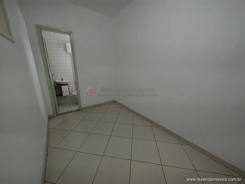Foto 11 de 16 - Casa para venda em Jardim Brasília